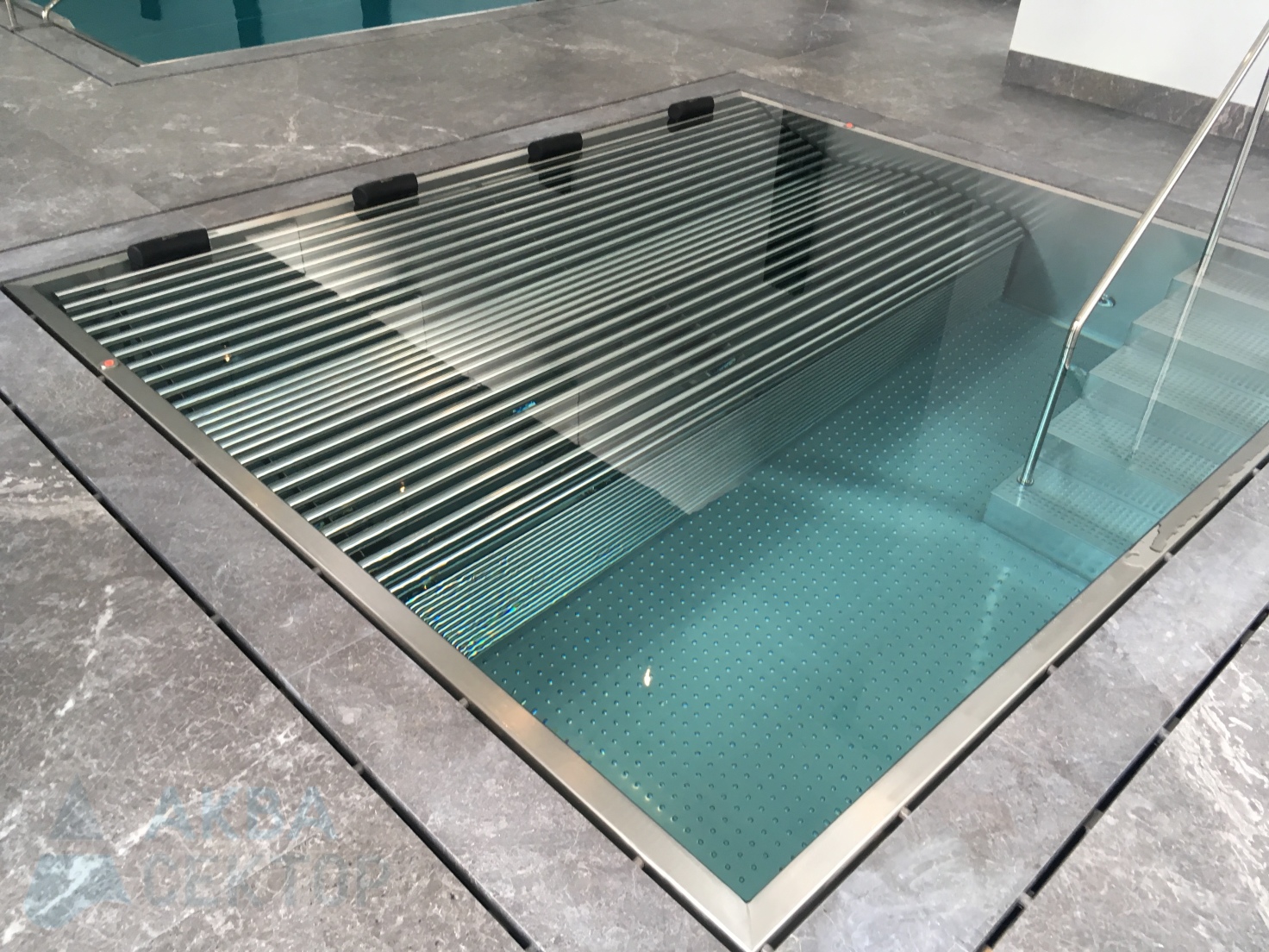 Stainless steel hot tube