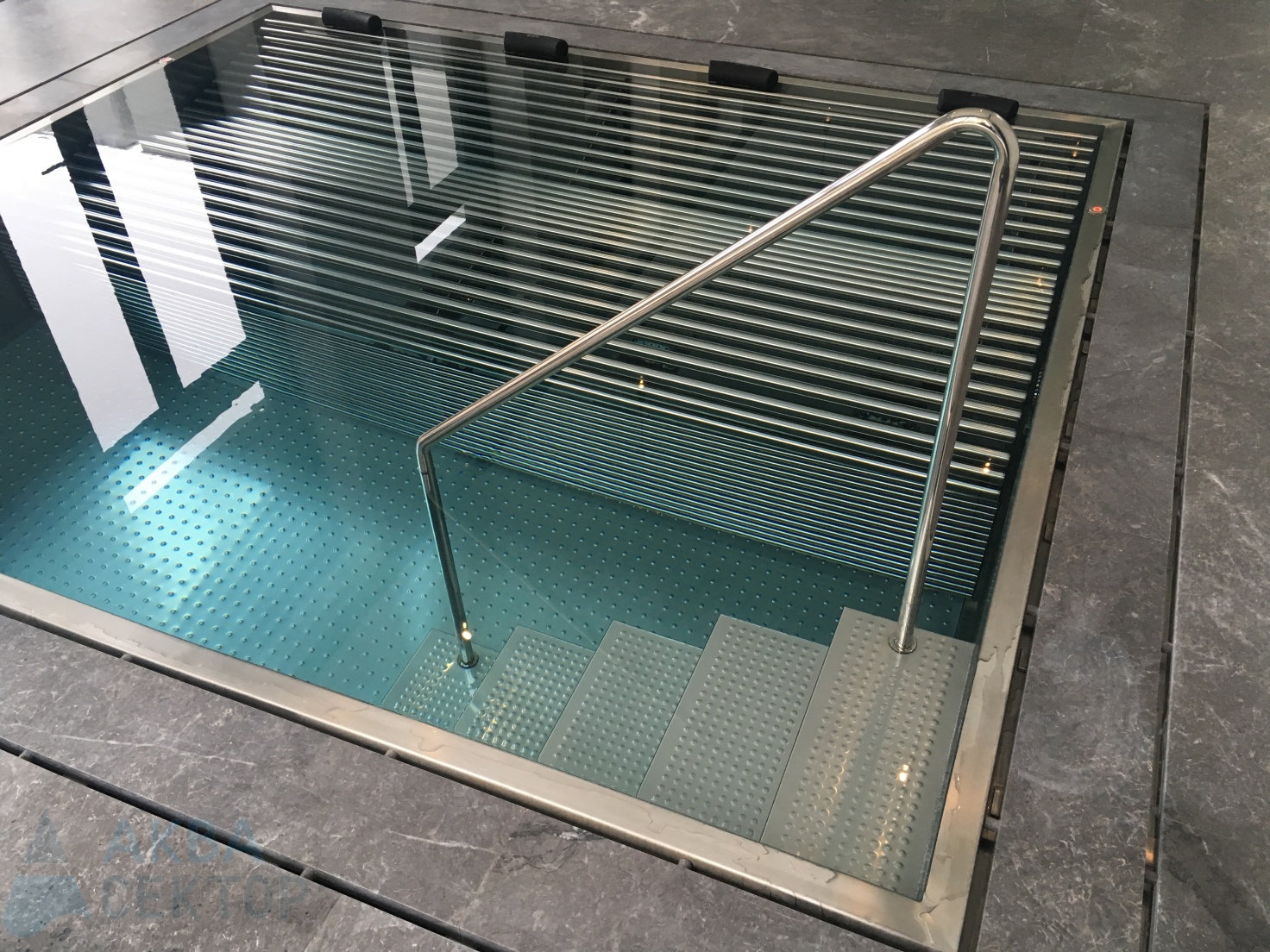 Stainless steel hot tube